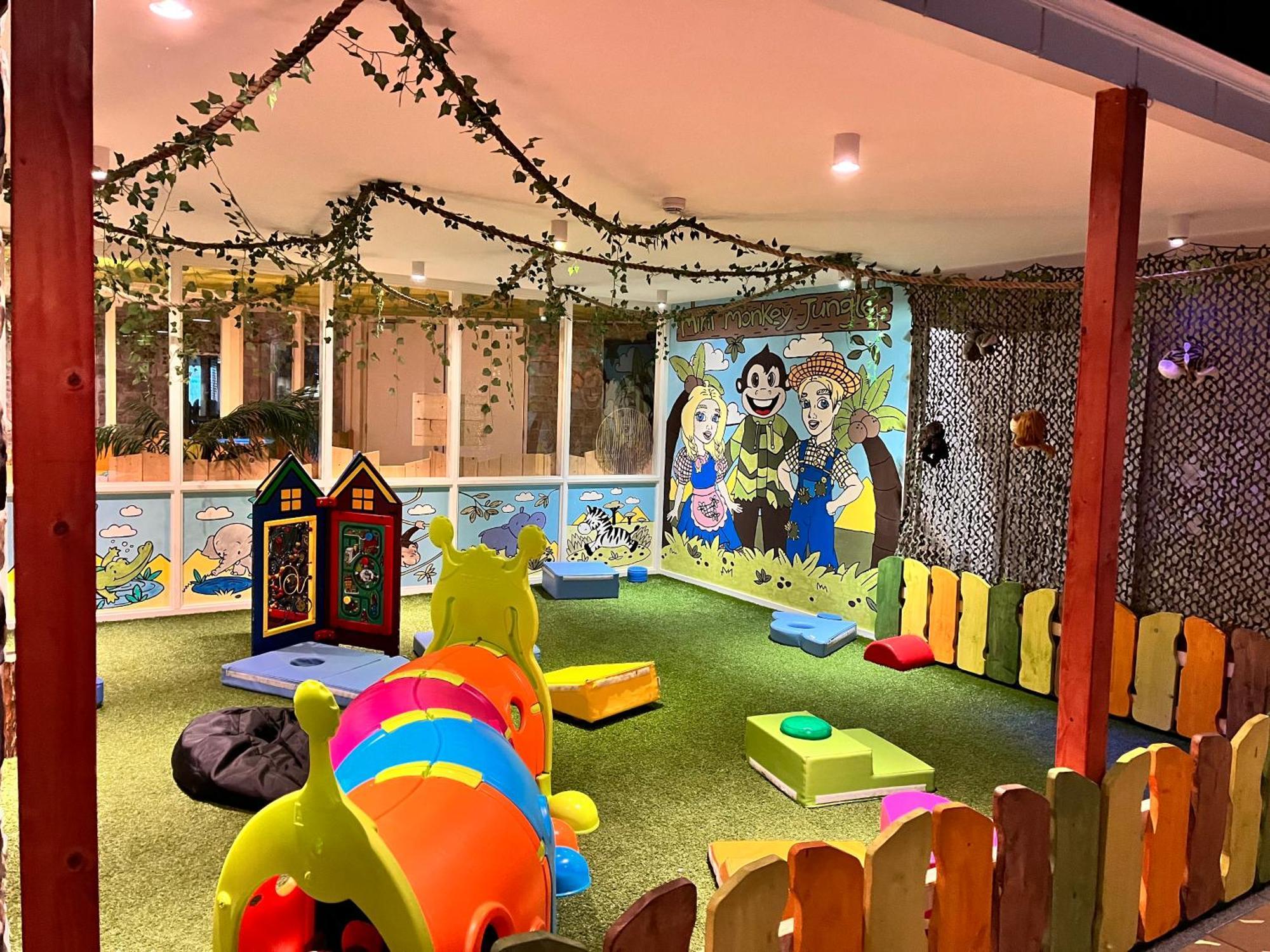 Vakantiepunt 142 - Moderne Vakantiewoning Aan Het Water! Gramsbergen Luaran gambar